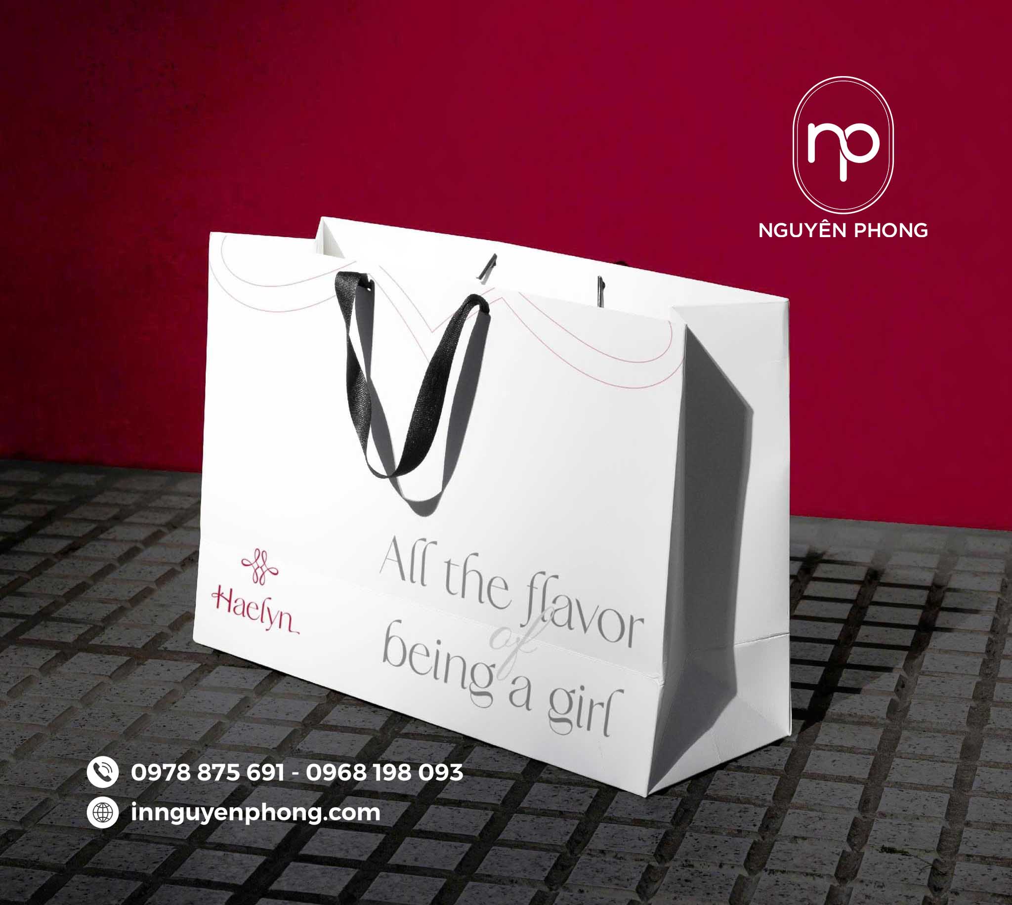 Mẫu túi giấy đựng áo dài giúp marketing thương hiệu 